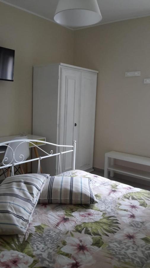 Sotto L'Ulivo Bed & Breakfast Mondavio Екстериор снимка